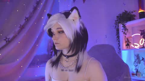 vronnier online show from March 2025 04:49:01 PM