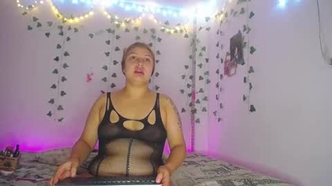 vsleyandlunaper online show from June 2026 02:03:02 AM