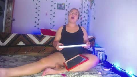 vsleyandlunaper online show from June 2026 02:11:01 AM