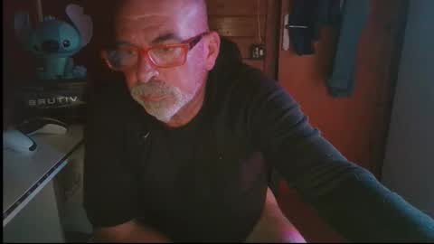 oscar online show from October 2025 10:41:01 PM