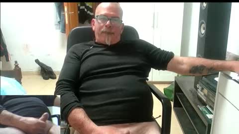 Snapshot of vuda77 chatting on March 2026 08:15:02 PM oscar online show from March 2026 08:15:02 PM