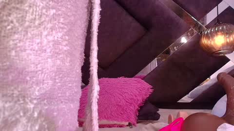 Snapshot of vvioleta_ chatting on January 2025 09:07:01 AM Violeta online show from January 2025 09:07:01 AM