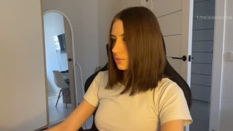Arina online show from June 2026 12:22:01 PM