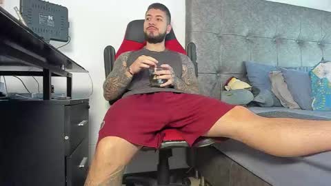 Snapshot of vyxen_ chatting on February 2026 12:22:02 PM vyxen_ online show from February 2026 12:22:02 PM