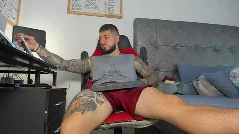 Snapshot of vyxen_ chatting on February 2026 08:21:01 PM vyxen_ online show from February 2026 08:21:01 PM