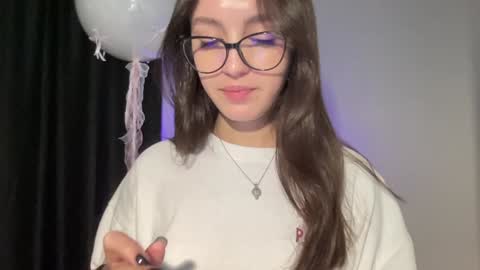 Alice  Before pvt write to me in PM  online show from February 2025 10:30:02 PM