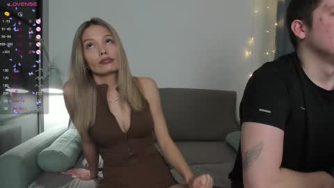 Nicole  Johny online show from February 2025 05:42:02 AM