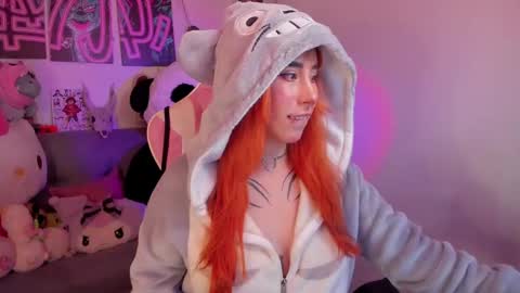 AIKA  online show from December 2024 08:03:02 PM