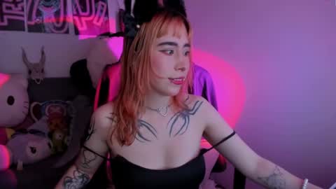 AIKA  online show from February 2025 10:36:02 PM