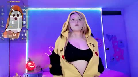   online show from October 2025 04:22:01 AM