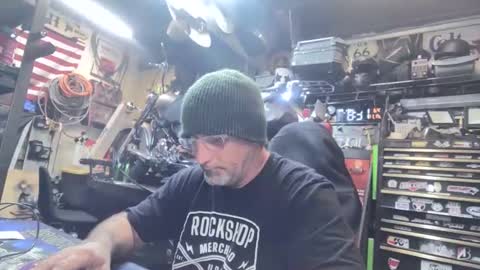 Snapshot of wakesblowinclouds chatting on November 2025 04:23:02 AM wakesblowinclouds online show from November 2025 04:23:02 AM