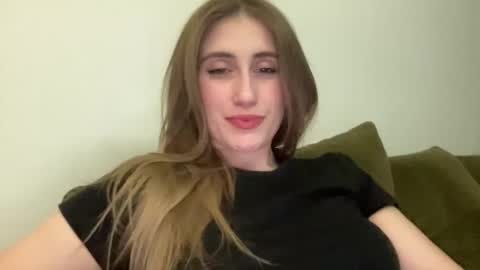 walkiria19 online show from March 2026 06:12:01 PM