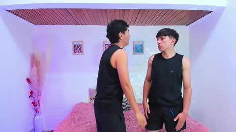 Snapshot of wallen_house chatting on September 2025 01:38:02 AM Hi I am Venus kloy Thiago online show from September 2025 01:38:02 AM