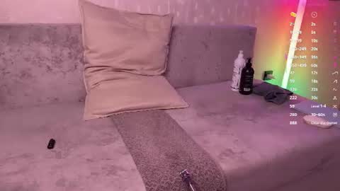 Snapshot of walt_enjoy chatting on July 2026 04:32:02 PM Walt Enjoy online show from July 2026 04:32:02 PM