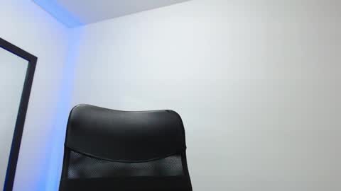 WALTER BROWN  online show from January 2025 02:22:02 AM