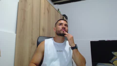 WALTER BROWN  online show from November 2025 11:04:02 PM