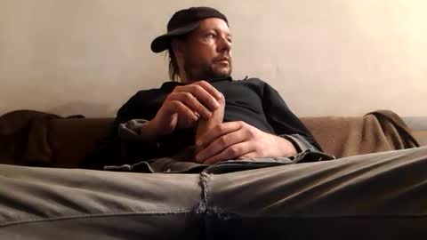 Snapshot of wand_dick chatting on February 2026 01:33:01 AM Luki69 online show from February 2026 01:33:01 AM