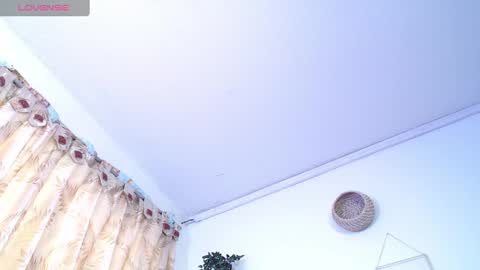 Snapshot of wanda_liones chatting on February 2025 04:46:01 PM Wanda online show from February 2025 04:46:01 PM