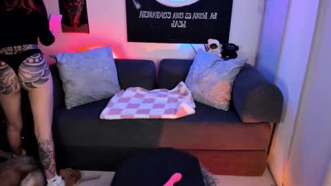   online show from February 2026 02:10:01 AM