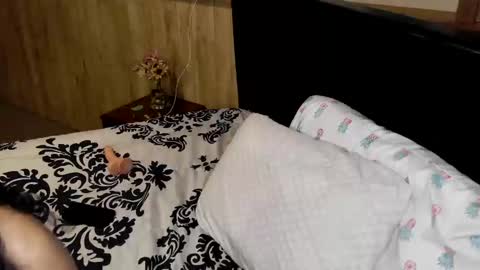 wanderlustgaal online show from September 2025 04:24:01 AM