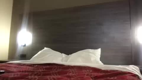 wanderlustgaal online show from October 2025 02:11:02 AM