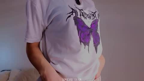 Betti online show from December 2025 12:27:01 AM