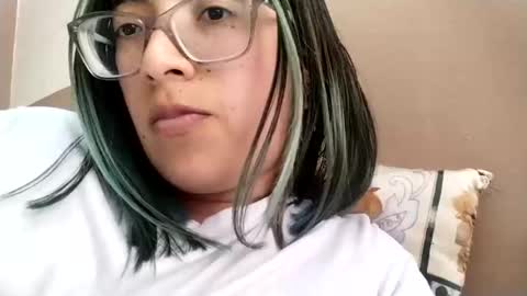 Waningrose  Lu online show from October 2025 10:07:01 PM