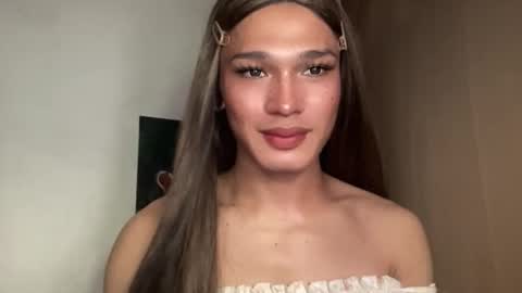 Snapshot of wanna_bewithyouxxx chatting on May 2026 09:03:01 AM LIZA online show from May 2026 09:03:01 AM