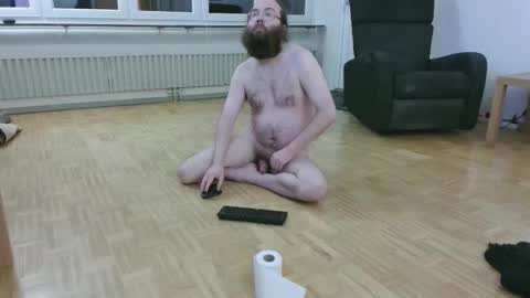 wantsahug online show from January 2026 03:00:01 AM