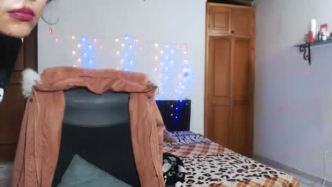 Snapshot of warrior_xena chatting on February 2025 09:17:02 AM warrior_xena online show from February 2025 09:17:02 AM