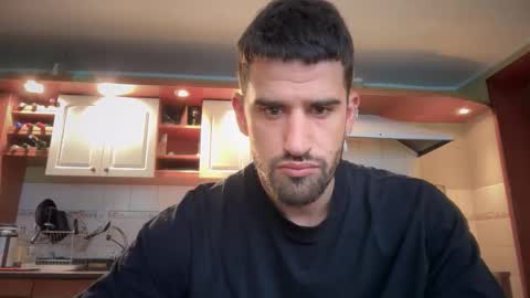 Snapshot of wat___sapbody chatting on December 2025 10:37:02 PM wearetwo online show from December 2025 10:37:02 PM