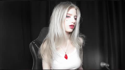 waterfallwoods online show from February 2025 03:37:02 PM