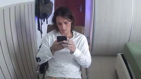 Snapshot of wave_boyy chatting on June 2026 03:17:01 PM wave_boyy online show from June 2026 03:17:01 PM