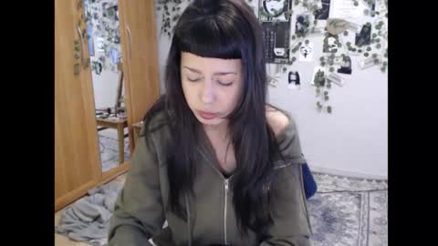 Mina online show from October 2025 07:40:02 AM