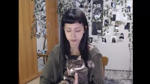 Mina online show from October 2025 01:12:01 PM