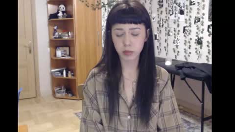 Mina online show from December 2025 09:23:02 PM