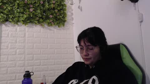 Trixie 3 online show from January 2025 01:34:01 PM