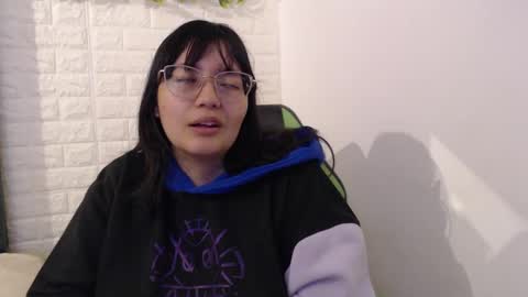 Trixie 3 online show from March 2025 01:57:02 PM