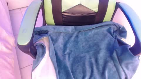 Trixie 3 online show from September 2025 02:52:02 PM