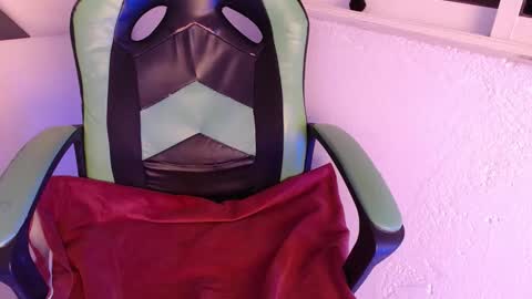 Trixie 3 online show from October 2025 03:02:01 PM