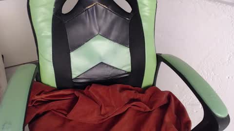 Trixie 3 online show from November 2025 02:06:01 PM