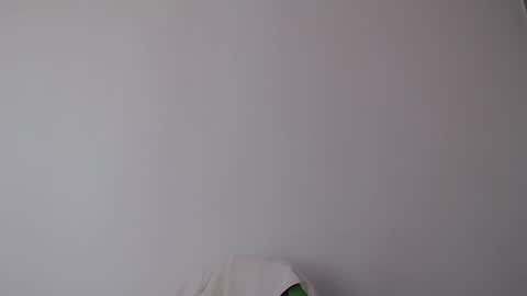 Snapshot of we_n_you chatting on July 2026 01:57:02 PM Trixie 3 online show from July 2026 01:57:02 PM