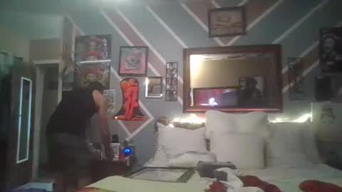 we_r_freaks online show from February 2026 02:32:01 AM