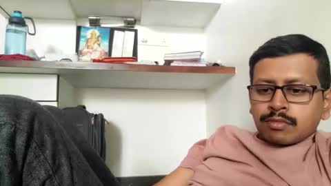 sexyguy online show from December 2025 08:21:01 AM