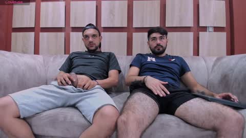 Jhonny Dick  his neighbors. online show from December 2024 01:42:02 PM