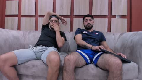 Jhonny Dick  his neighbors. online show from December 2024 01:38:02 PM