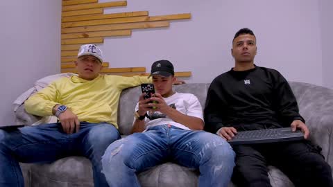 Jhonny Dick  his neighbors. online show from February 2025 01:21:02 AM