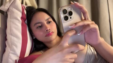 Maggie online show from October 2025 05:43:02 PM