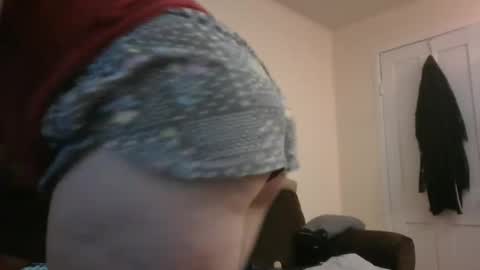 Snapshot of webcumcouple chatting on April 2026 05:43:01 PM HayleyJay online show from April 2026 05:43:01 PM