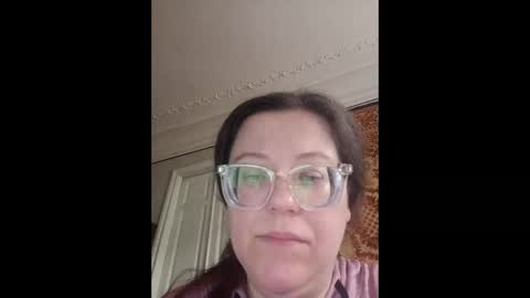 Snapshot of webgirl2 chatting on April 2026 02:09:01 PM Marina online show from April 2026 02:09:01 PM
